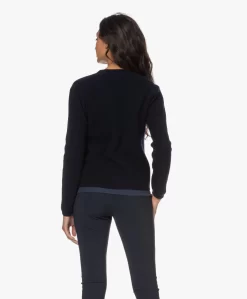 Resort Finest Cashmere Doorknoopvest - Navy -Kleding Series Winkel 220816 bf7e79aa 2a3b 4aa3 af14 504b431e4212 scaled