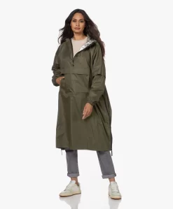 Maium Waterdichte Poncho - Legergroen -Kleding Series Winkel 220824 e4975385 261b 465f 9cfa 8acc947e3188 scaled