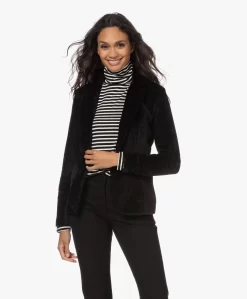 Majestic Filatures Stretch Velours Blazer - Zwart -Kleding Series Winkel 220825 f6473456 77e8 4be8 85c2 76ad57c935a6 scaled