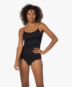 Hanro Cotton Seamless R-Hals Spaghetti Top - Zwart -Kleding Series Winkel 220831 2ca96ae2 787f 460c 9691 23e3f8f6631b scaled