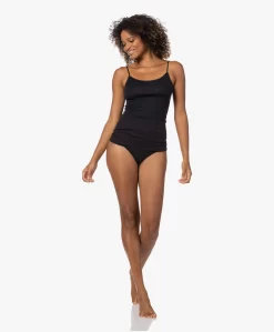 Hanro Cotton Seamless R-Hals Spaghetti Top - Zwart -Kleding Series Winkel 220831 75b8372a aef3 4b5b bfec 691a2e453efe scaled
