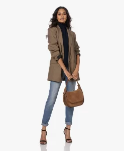 Resort Finest Mouwloze Cashmere-Zijdemix Coltop - Navy -Kleding Series Winkel 220908 fbacdb0c 3858 440a 82f3 227f9fe03c1e scaled