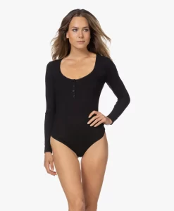 Wolford Henley Stretch-Modal String Body - Zwart -Kleding Series Winkel 220909 91395c51 6f76 480b 8517 73469824e033 scaled