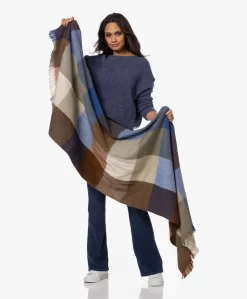 Alpaca Loca Handgemaakte Alpacamix Geblokte Sjaal - Cobalt Blue/Natural -Kleding Series Winkel 220919 430922f8 bbe2 402b 90c2 495e3da9eb62 scaled