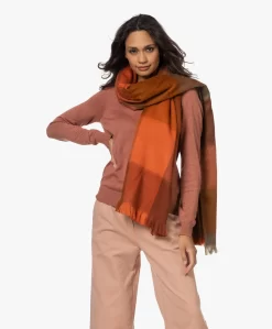 Alpaca Loca Handgemaakte Alpacamix Geblokte Sjaal - Cinnamon/Terracotta/Brown -Kleding Series Winkel 220919 d9e27f1e 59ba 46e8 9828 2ba357a2c8bc scaled
