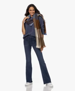 Alpaca Loca Handgemaakte Alpacamix Geblokte Sjaal - Cobalt Blue/Natural -Kleding Series Winkel 220919 e3e009af 56a1 4ab9 8acb 803fdc79b7fd scaled