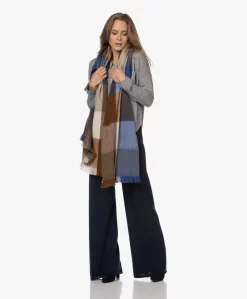 Alpaca Loca Handgemaakte Alpacamix Geblokte Sjaal - Cobalt Blue/Natural -Kleding Series Winkel 220927 1347e0c6 1ae4 4c1e a060 13ac90a31638 scaled
