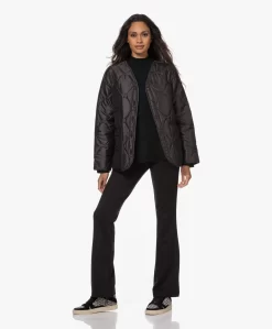 Wolford Aurora Cradle-To-Cradle Scheerwollen Trui - Zwart -Kleding Series Winkel 221004 0dfa653b 5d07 40c7 a732 2e2474c5b15a scaled