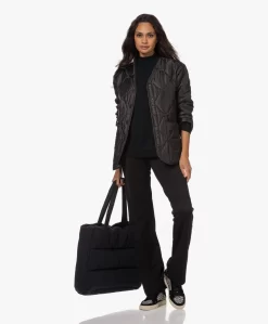 Wolford Aurora Cradle-To-Cradle Scheerwollen Trui - Zwart -Kleding Series Winkel 221004 7fd17d13 4eb2 47fd 943e 1a92cbbb7194 scaled