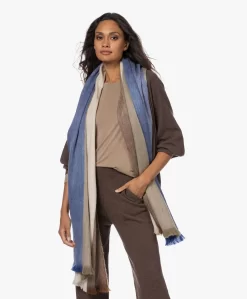 Alpaca Loca Handgemaakte Alpaca Gestreepte Sjaal - Cobalt Blue/Natural -Kleding Series Winkel 221005 947452e1 b969 451c a994 e43914346fe4 scaled