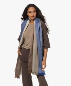 Alpaca Loca Handgemaakte Alpaca Gestreepte Sjaal - Cobalt Blue/Natural -Kleding Series Winkel 221005 ff72e1f9 1161 4bd0 a29a 67aa8455b47a scaled