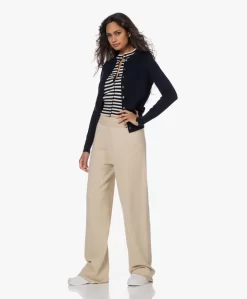 Extreme Cashmere N°104 Loose-Fit Cashmere Broek - Latte -Kleding Series Winkel 221013 805b1c30 e4e2 4b4e 99dd 578deccc6c0b scaled