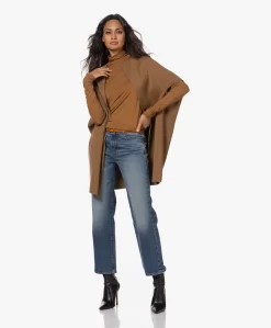 Plein Publique La Bambi Bamboe Colshirt Met Lange Mouwen - Camel -Kleding Series Winkel 221013 b59fde41 6656 473b 8188 47659857b7ad scaled