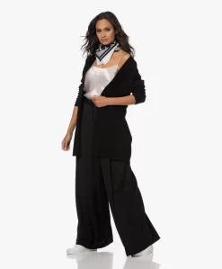 Joseph Aline Zijden Print Sjaal - Horizon/Zwart -Kleding Series Winkel 221019 438e2191 af3b 4762 89df 9ecf0c8ee3c9 scaled