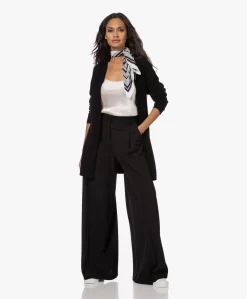 Joseph Aline Zijden Print Sjaal - Horizon/Zwart -Kleding Series Winkel 221019 5d4ba898 8af9 4516 8a50 36f15855f6ab scaled