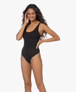 Wolford Ribjersey String Body - Zwart -Kleding Series Winkel 221025 1b0388a2 f1ce 4325 b5f6 29a82813743c scaled