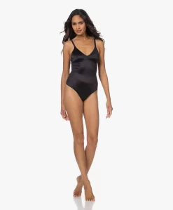Spanx® Shaping Satin String Body - Zwart 17 Spanx® Shaping Satin String Body - Zwart -Kleding Series Winkel 221025 b3b0fe0f 5fef 4bdd 98fe 4d5071c79d77 scaled