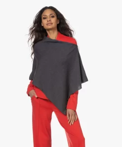 Sibin/Linnebjerg Paris Merino Poncho - Antraciet -Kleding Series Winkel 221115 d1c8d69a 24ea 4713 9533 4bfc1bab61df scaled