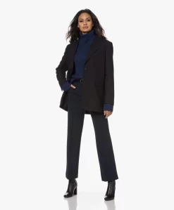 Drykorn Arwen Ribgebreide Coltrui - Navy -Kleding Series Winkel 221116 14247a21 66c7 4eef b42f 798f2c725dc1 scaled