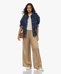 Resort Finest Katoen-Cashmere R-Hals T-Shirt - Ecru -Kleding Series Winkel 221116 76e152a0 bb5a 4746 b206 378a30407fa8 scaled