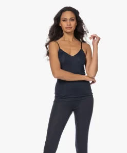 Hanro Wol-Zijde Spaghettitop - Deep Navy -Kleding Series Winkel 221121 f1db0d36 5c8b 4852 b246 73a103d50882 scaled