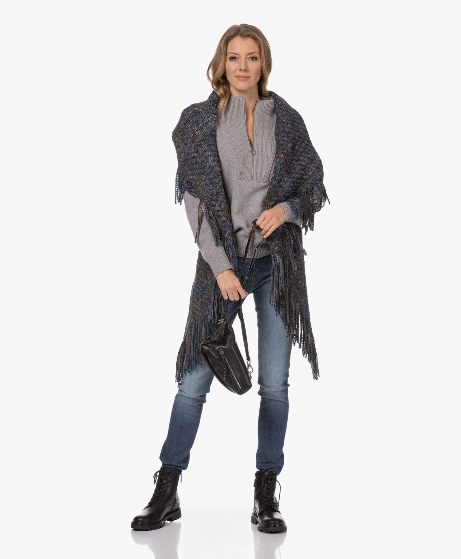 Manos Del Uruguay Merino Wolmix Poncho - Donkerblauw/Bruin/Grijs 2 Manos Del Uruguay Merino Wolmix Poncho - Donkerblauw/Bruin/Grijs - Afbeelding 2