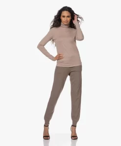 Resort Finest Gebreide Wol-Cashmeremix Sweatpants - Walnut -Kleding Series Winkel 221130 188d3fcd d95f 4047 987e 0949a6d33981 scaled