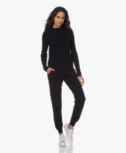 Resort Finest Gebreide Wol-Cashmeremix Sweatpants - Navy -Kleding Series Winkel 221206 1cc2db3e 0098 4beb afb9 57ea1ea1c74c scaled