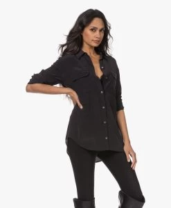 Equipment Signature Washed-Silk Blouse - Zwart -Kleding Series Winkel 221207 52eb0a38 f0ac 4ca2 a5c3 6b92c4e7bcde