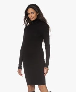 By Malene Birger Nilah Viscose En Wol Colshirt - Zwart -Kleding Series Winkel 221213 6d9de784 64d5 4924 ad5b cd46be6a6b1c