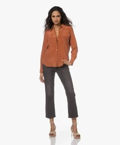 Equipment Slim Signature Gewassen Zijden Blouse - Baked Clay -Kleding Series Winkel 221213 e27c10c0 46b9 4771 9705 b70c5c5a3318