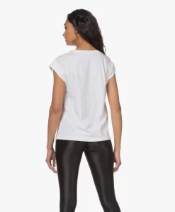 Deblon Sports Megan Logo Sport T-Shirt - Off-White -Kleding Series Winkel 221220 08cbab14 b1c5 4627 801e bc6789f63d4b scaled