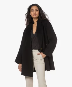 By Malene Birger Ayvia Halflange Double-Breasted Jas - Zwart -Kleding Series Winkel 221220 f6e0be61 0927 4d52 89e0 1928dcf14be7 scaled