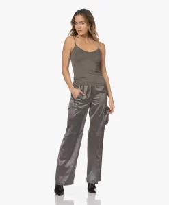 Majestic Filatures Superwashed V-Hals Spaghettitop - Militaire -Kleding Series Winkel 221222 da9541fe 4b1e 4fe3 8517 47241936e741 scaled