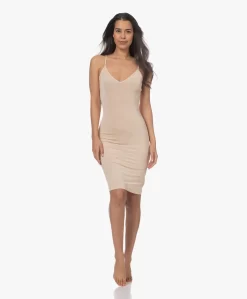 By Malene Birger Camille Viscose Jersey Onderjurk - Champagne -Kleding Series Winkel 221229 45041c8d 6243 4ec4 bbaf a12f25ab2a43 1 scaled