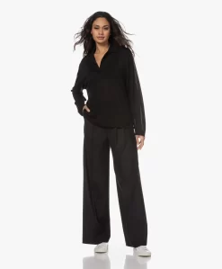 Filippa K Darcey Wollen Bandplooibroek - Zwart -Kleding Series Winkel 230103 8a0b0a17 26ad 4fe3 aebf 187e6eb774a5 scaled