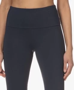Deblon Sports Celine Flared Legging - Navy 22 Deblon Sports Celine Flared Legging - Navy -Kleding Series Winkel 230103 93f21c93 53f6 4d34 9992 0067d9a88a12