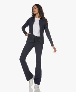 Deblon Sports Celine Flared Legging - Navy 20 Deblon Sports Celine Flared Legging - Navy -Kleding Series Winkel 230103 ce39528d d1ef 431b 9292 72a86200b2f1