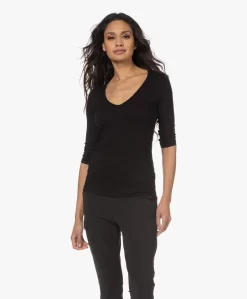 Majestic Filatures Superwashed V-Hals T-Shirt Met Driekwart Mouwen - Zwart -Kleding Series Winkel 230110 852c57af e0f3 4f1e b77f d366a46f8c21 scaled