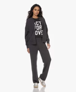 Zadig & Voltaire Brooxs Act For Love Oversized T-Shirt - Off-Black -Kleding Series Winkel 230110 beb494b3 b76d 45e2 b612 5d82fdaf7fb5 scaled