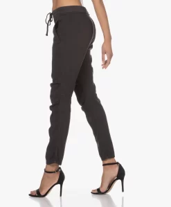 James Perse Soft Drape Utility Broek - Carbon -Kleding Series Winkel 230111 23d66191 da94 4873 af0f 8498cbcd0c18 scaled