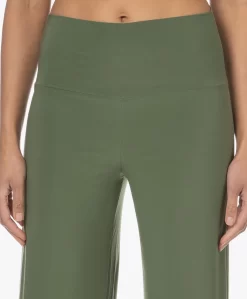 Norma Kamali Tech Jersey Wijde Pijpen Broek - Celadon -Kleding Series Winkel 230111 6e80d9b5 14a3 4c3f 87f0 f07193f74a9f scaled