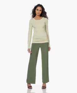 Norma Kamali Tech Jersey Wijde Pijpen Broek - Celadon -Kleding Series Winkel 230111 9b90f4f7 4f4c 4748 83da d78bbac10bb8 scaled