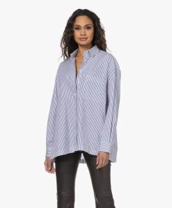 Closed Gestreept Bio Poplin Oversized Overhemd - Ivoor/Blauw -Kleding Series Winkel 230111 dfc5c0ff 829c 449c 92e3 df17d85ebbf3