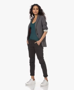 James Perse Soft Drape Utility Broek - Carbon -Kleding Series Winkel 230111 e58da516 2c58 44a4 b28e 890bd1426d9d scaled