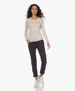 James Perse Soft Drape Utility Broek - Carbon -Kleding Series Winkel 230111 e5eba909 1b2f 471a a79c 2aea941cf034 scaled