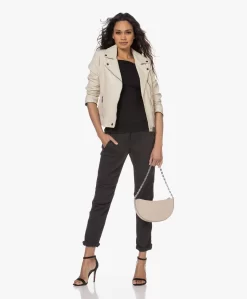 James Perse Soft Drape Utility Broek - Carbon -Kleding Series Winkel 230111 fa7045ab e8fa 49f9 b973 a4c964fe6503 scaled