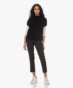 Filippa K Cotton Stretch Longsleeve - Wit -Kleding Series Winkel 230112 8284c308 f52d 48dc bc65 145b039e12b5 scaled