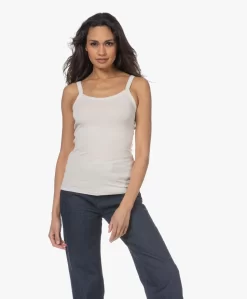 Filippa K Fine Rib Singlet - Ivoor -Kleding Series Winkel 230124 205a7c03 e9b4 4efb 98b7 366015b206eb scaled