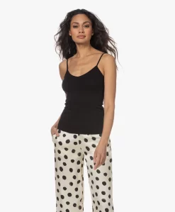 Majestic Filatures Superwashed V-Hals Spaghettitop - Zwart -Kleding Series Winkel 230124 5ba1ed14 a4e7 4137 9b3b 666cc8ab341d scaled